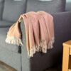 IMG_4899 Alpaca Plaid Natuurlijke Zandkleur met Visgraatpatroon