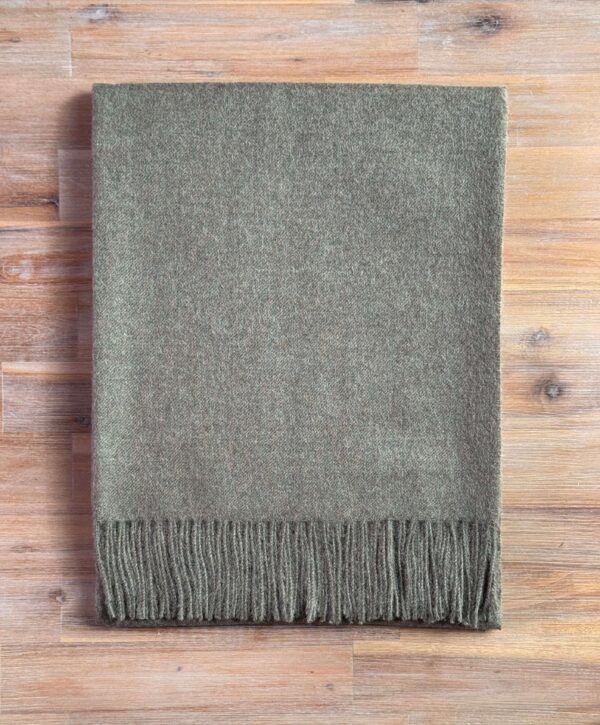 Alpaca Plaid Olijfgroen met decoratieve franjes